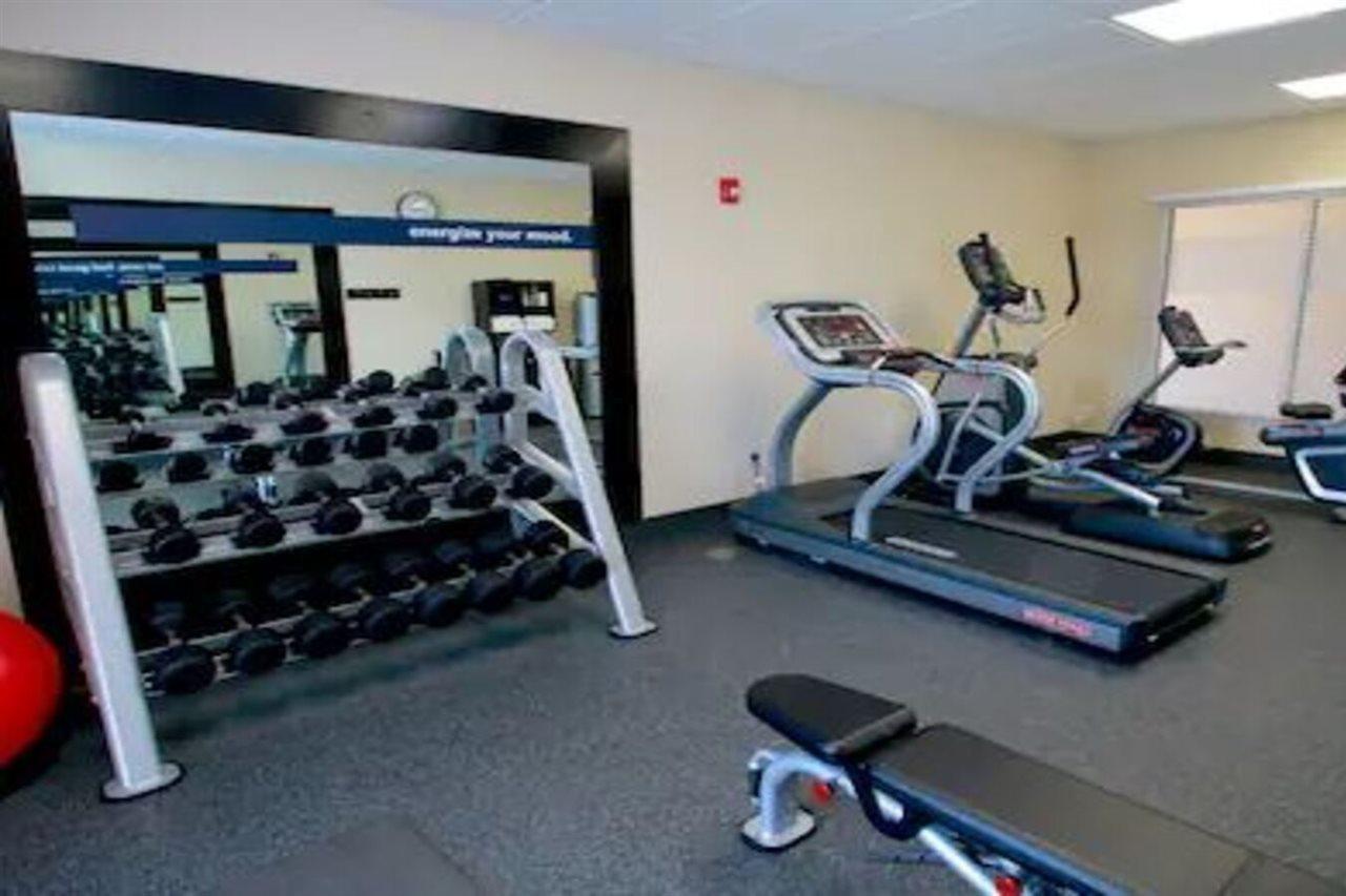 Hampton Inn- Suffolk Kültér fotó