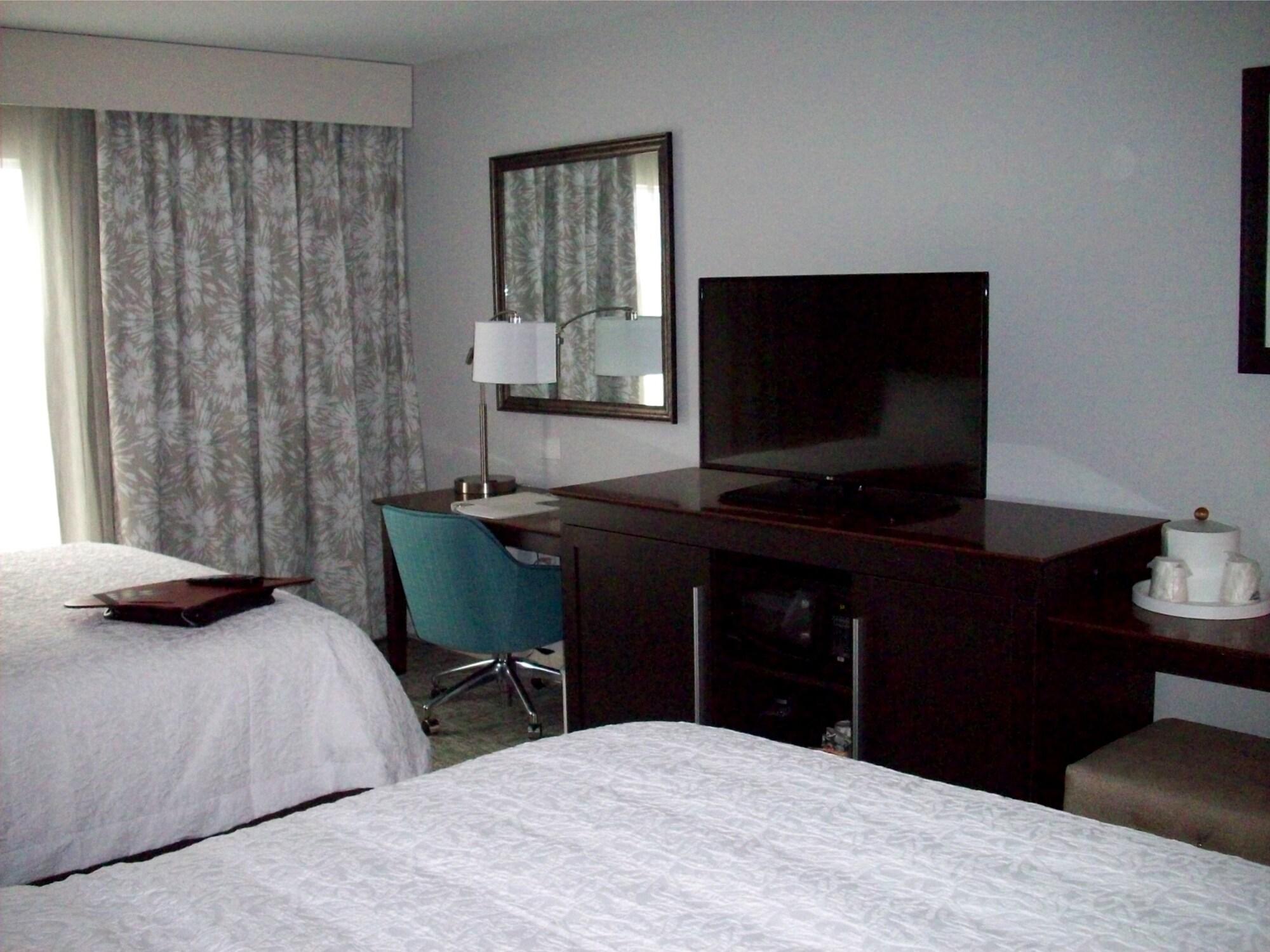 Hampton Inn- Suffolk Kültér fotó