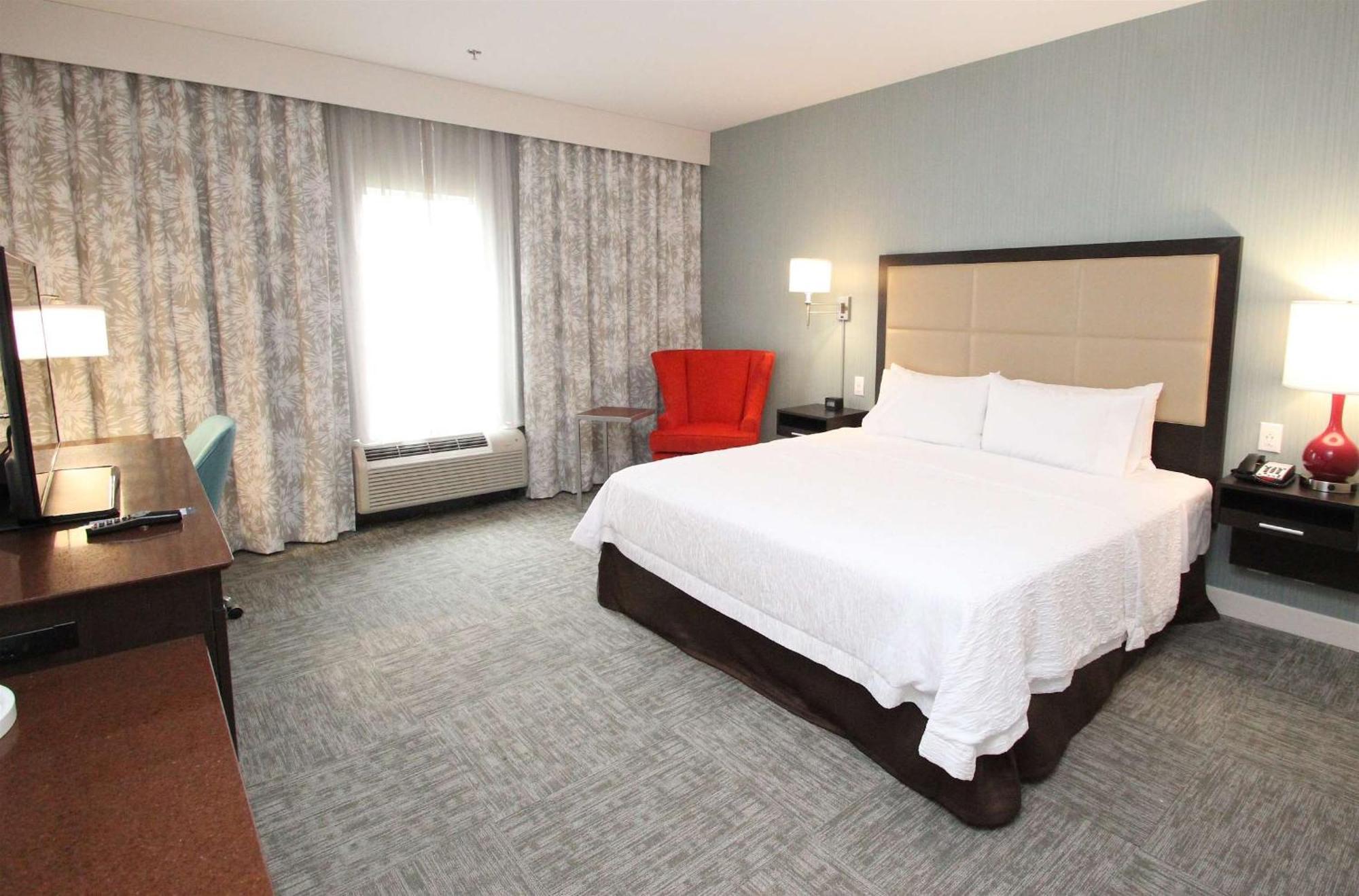 Hampton Inn- Suffolk Kültér fotó