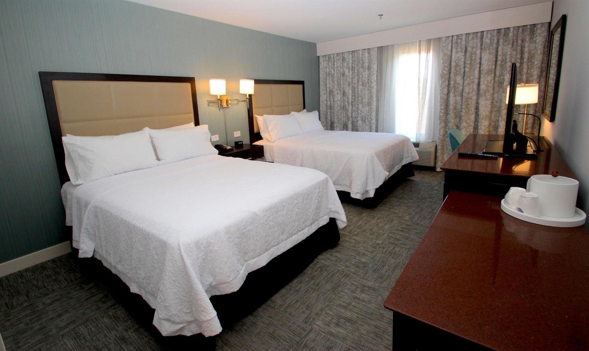 Hampton Inn- Suffolk Kültér fotó