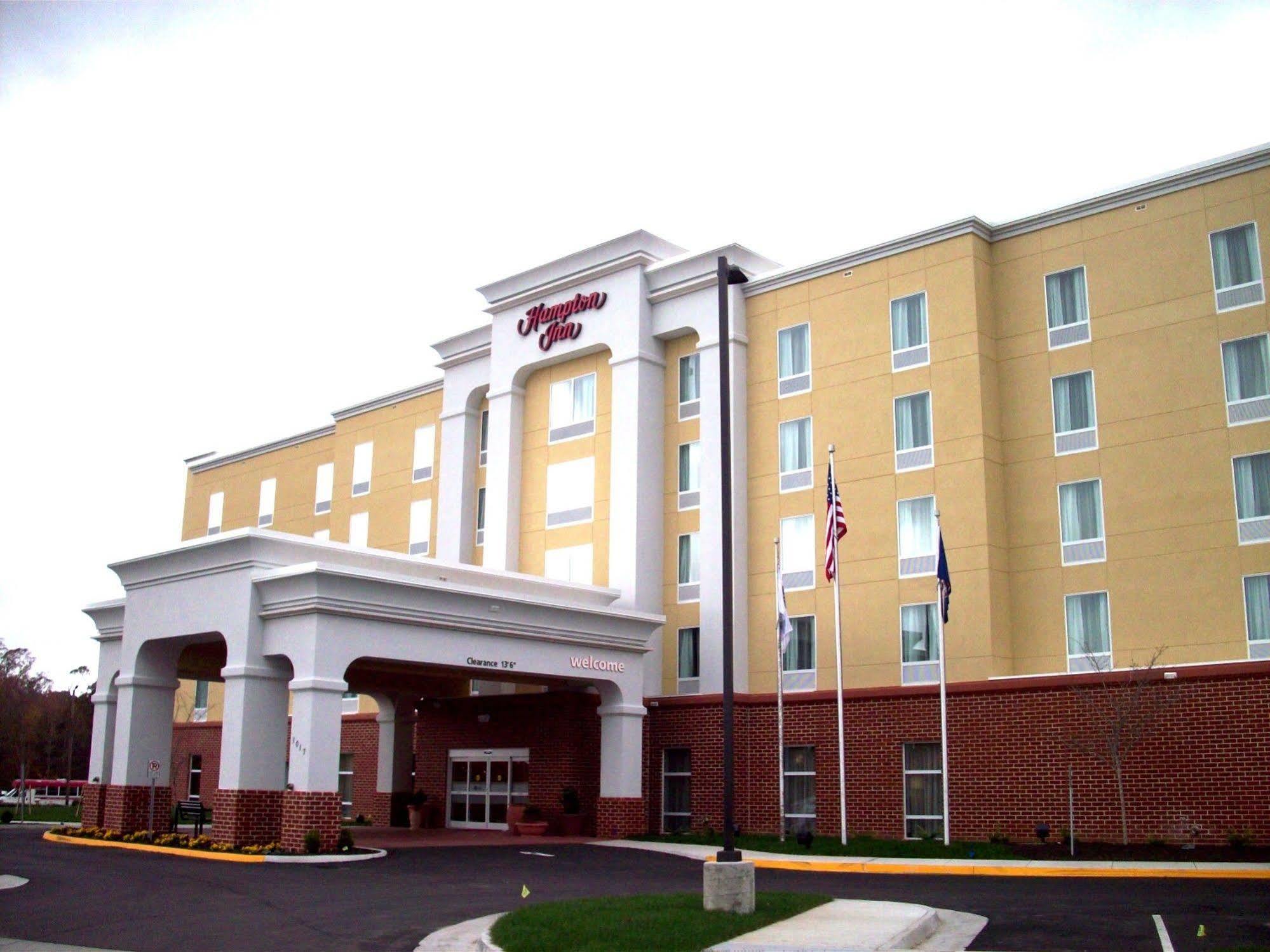 Hampton Inn- Suffolk Kültér fotó
