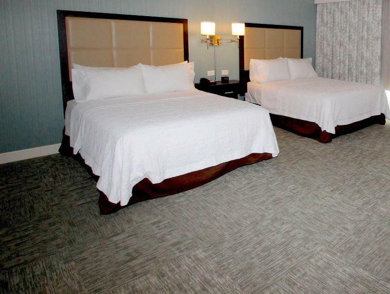 Hampton Inn- Suffolk Kültér fotó